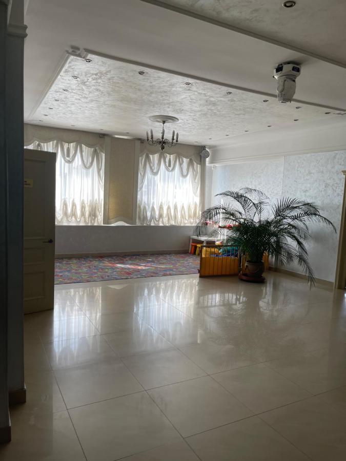 Yunist Hotel Ivano-Frankivsk Ngoại thất bức ảnh